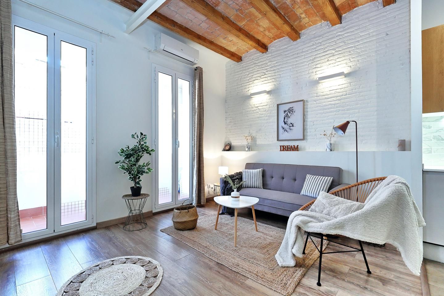Living room of Flat to rent in  Barcelona Capital  with Air Conditioner, Heating and Furnished