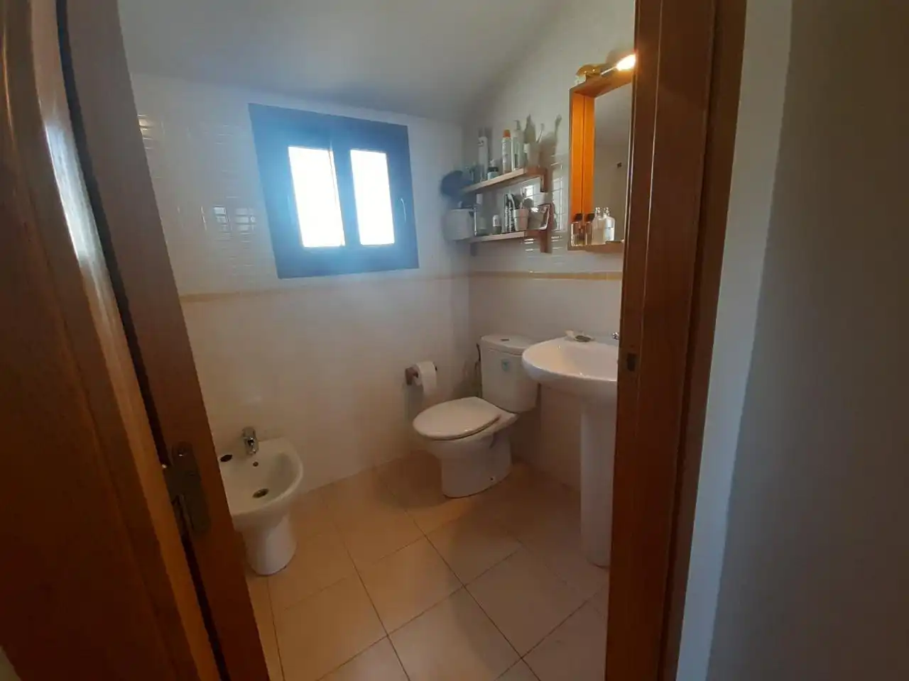 Baño de Piso en venta en Bronchales con Parquet, Terraza y Trastero