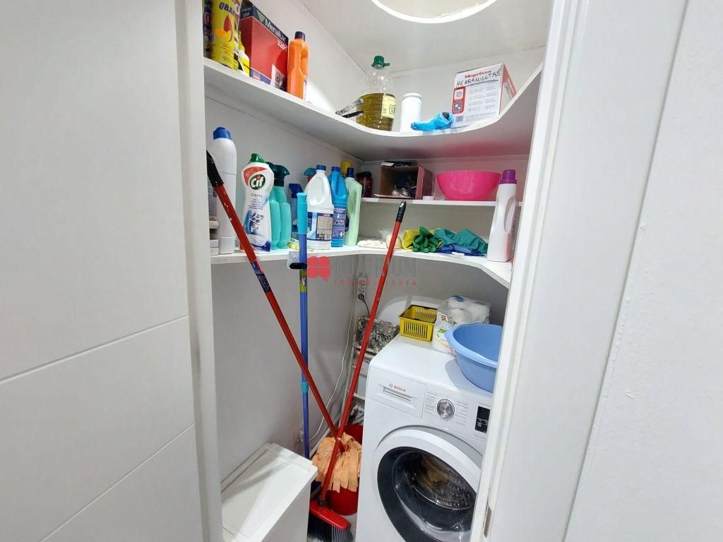 Baño de Piso de alquiler en Santiago de Compostela  con Calefacción y Amueblado
