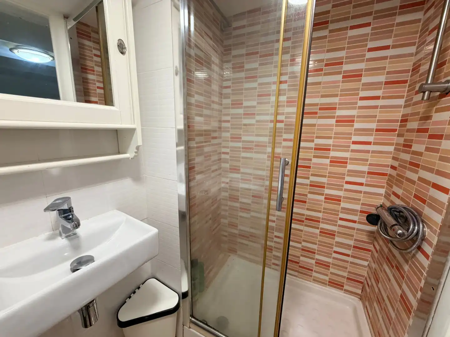 Bany de Dúplex en venda en Madrid amb Calefacció i Moblat