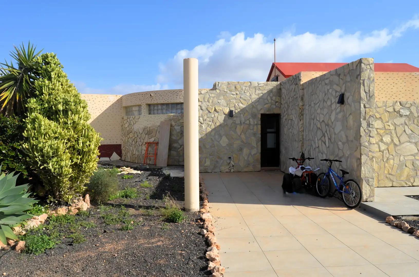 Vista exterior de Casa o xalet en venda en Antigua amb Aire condicionat, Jardí privat i Terrassa