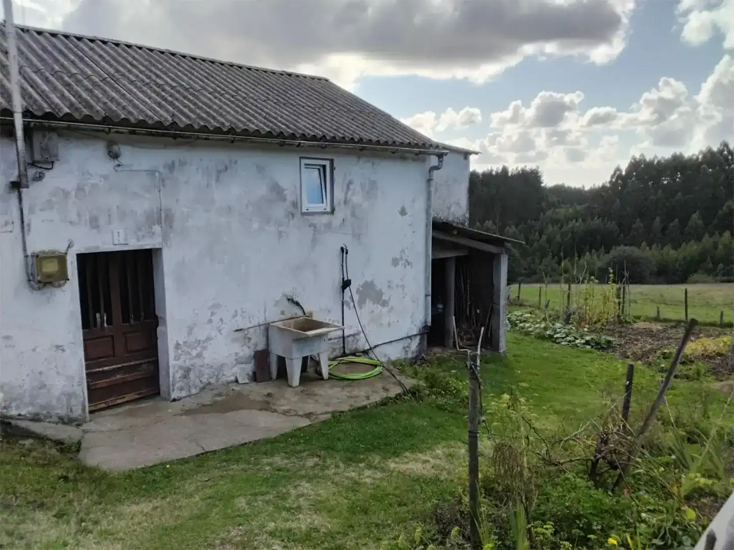 Vista exterior de Planta baja en venta en San Sadurniño