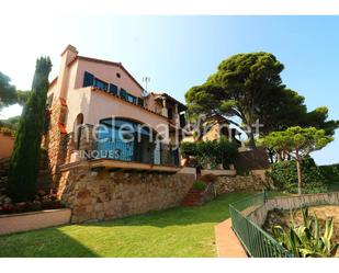 Exterior view of House or chalet to rent in Sant Feliu de Guíxols  with Air Conditioner, Heating and Private garden