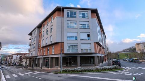 Foto 2 de Pis en venda a Aiara Etorbidea, 17, Amurrio, Araba - Álava