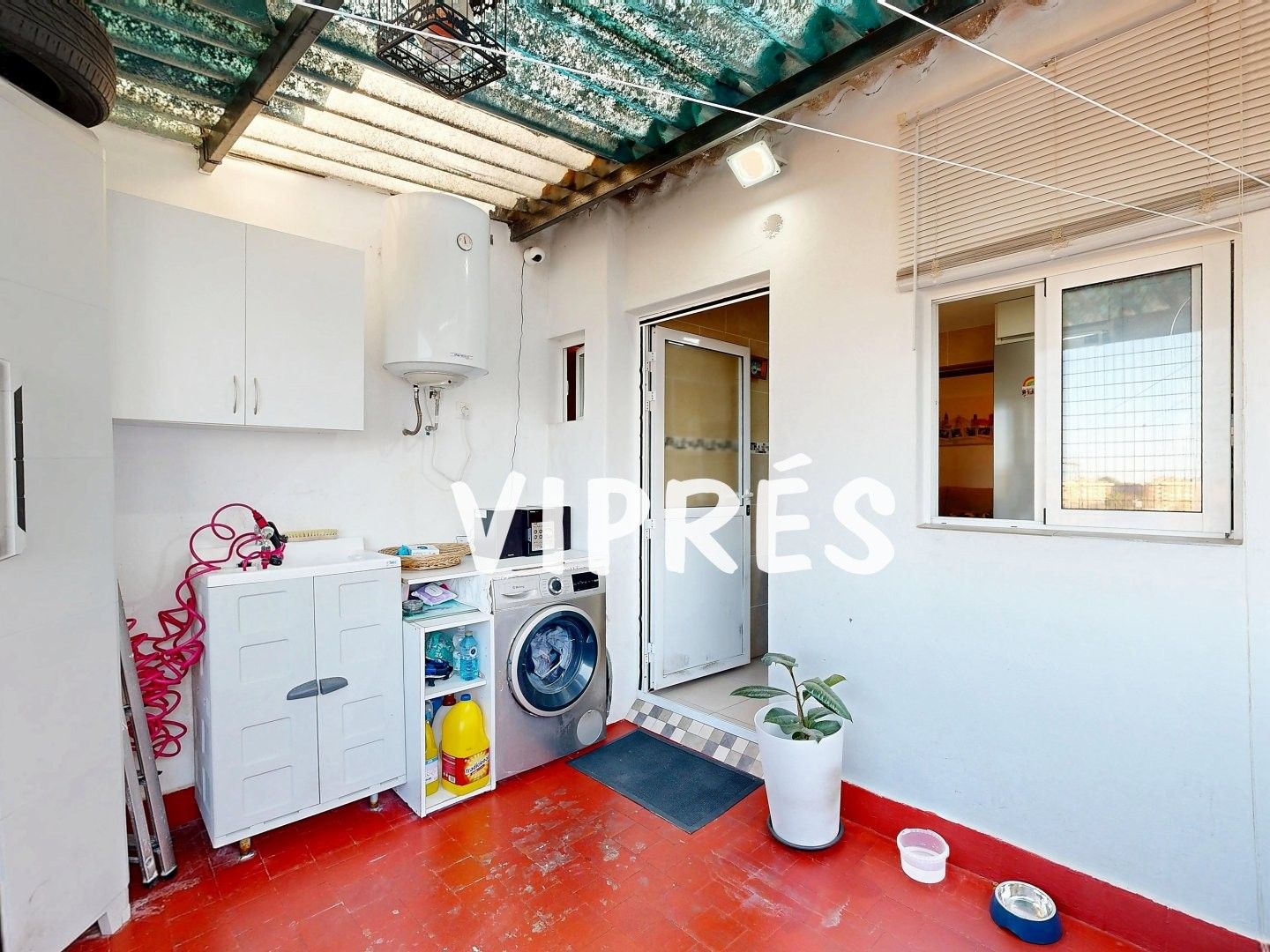 Cuina de Casa o xalet en venda en Mérida amb Terrassa i Balcó