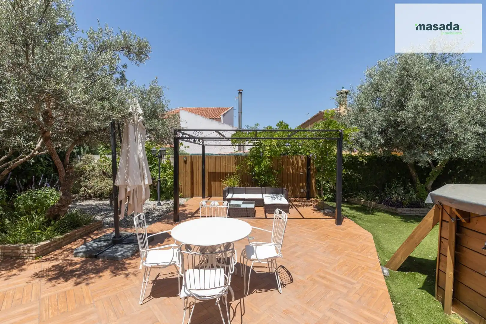 Terraza de Casa o chalet en venta en Vegas del Genil con Jardín privado, Piscina y Alarma