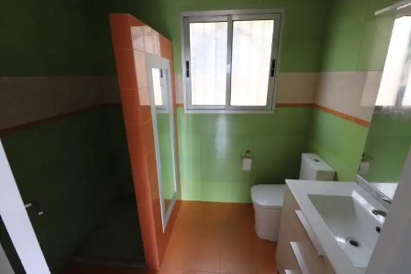 Baño de Finca rústica en venta en Alborache con Jardín privado y Trastero