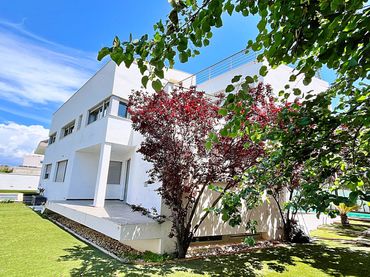Casa con piscina in affitto a Calle Fotografo Francisco Cano 82 82
