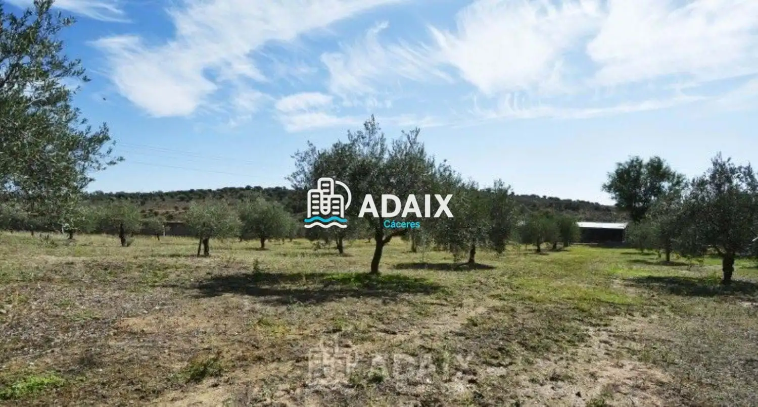 Casa o xalet en venda en Cáceres amb Aire condicionat, Terrassa i Traster