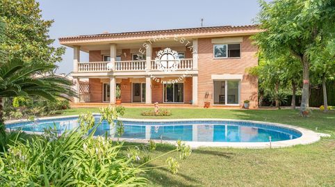 Se vende espectacular chalet individual zona Vilafortuny en Cambrils.