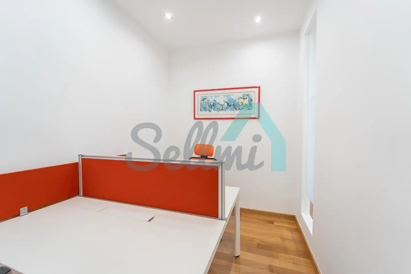 Habitación de Oficina de alquiler en Oviedo  con Amueblado