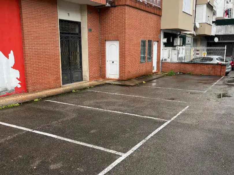 Parkplatz von Garage zur Miete in Torrelavega 