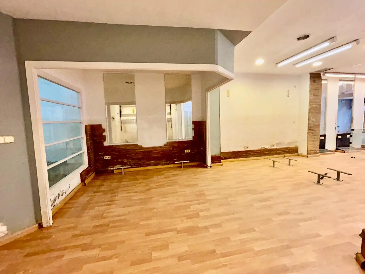 Business premises to rent in Avinguda Camí Nou 111, imagen 4