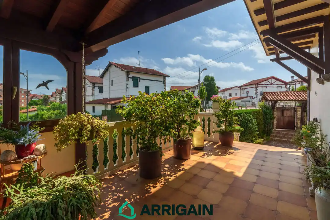 Terraza de Casa o chalet en venta en Irun  con Calefacción, Jardín privado y Terraza