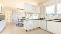 Kitchen of House or chalet for sale in Pozuelo de Alarcón  with Air Conditioner, Heating and Private garden