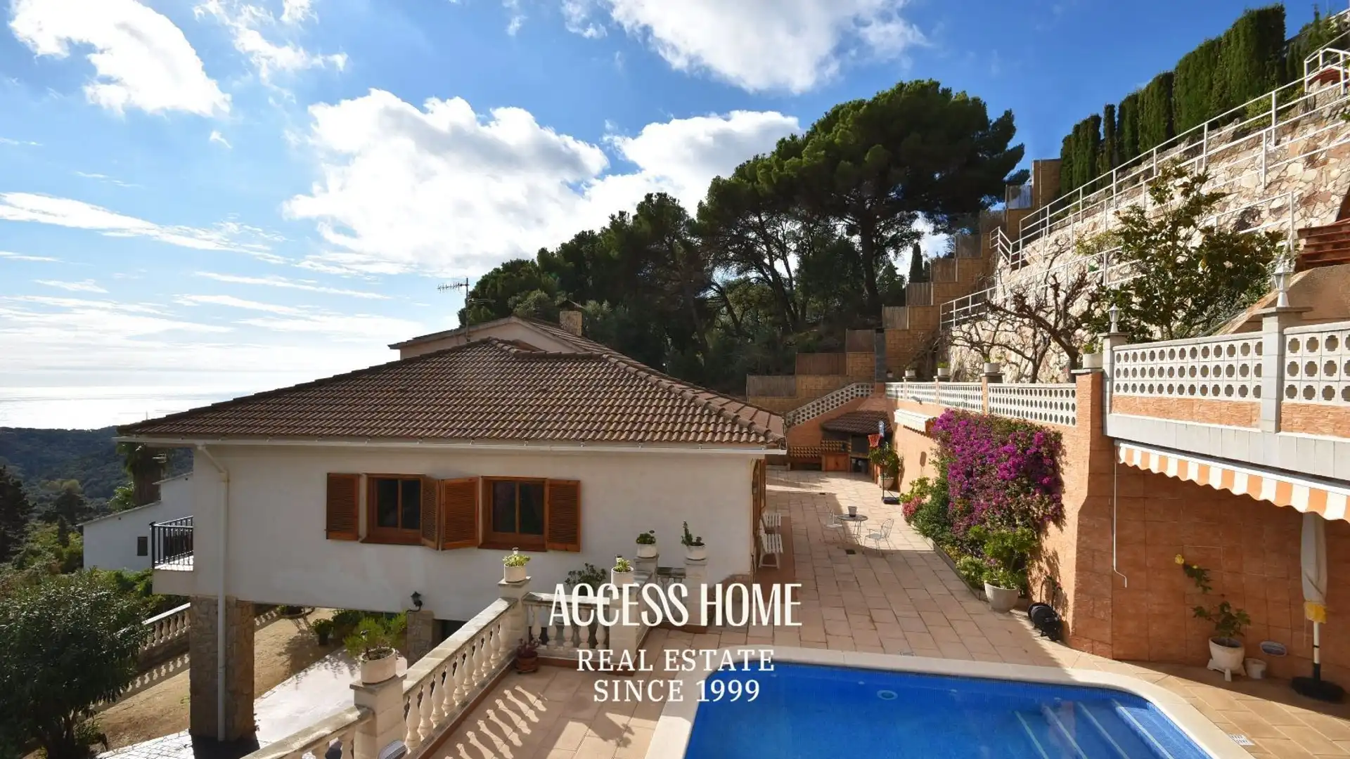 Vista exterior de Casa o chalet en venta en Arenys de Munt con Calefacción, Terraza y Piscina