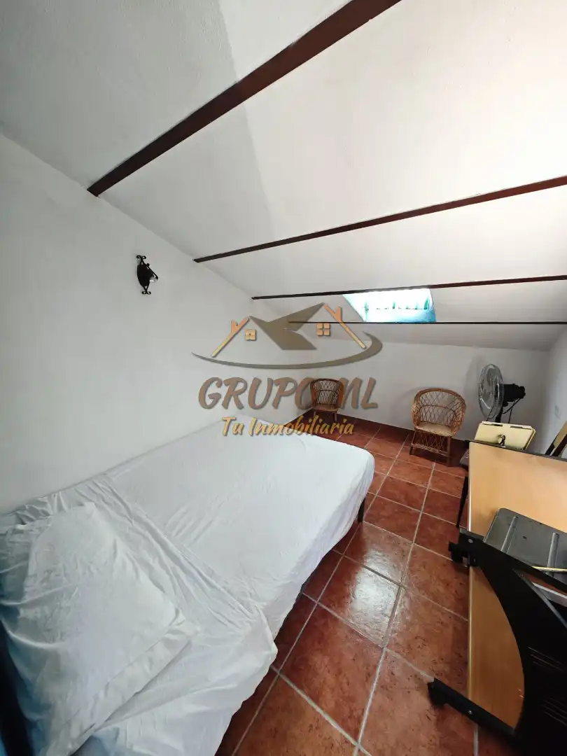 Schlafzimmer von Haus oder Chalet zum Verkauf in Torreperogil mit Klimaanlage, Heizung und Privatgarten