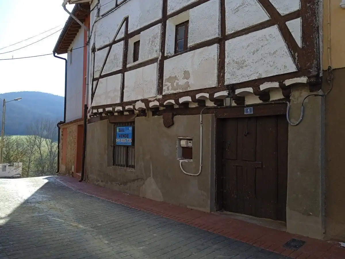 Vista exterior de Casa o chalet en venta en Villarta-quintana, La Rioja