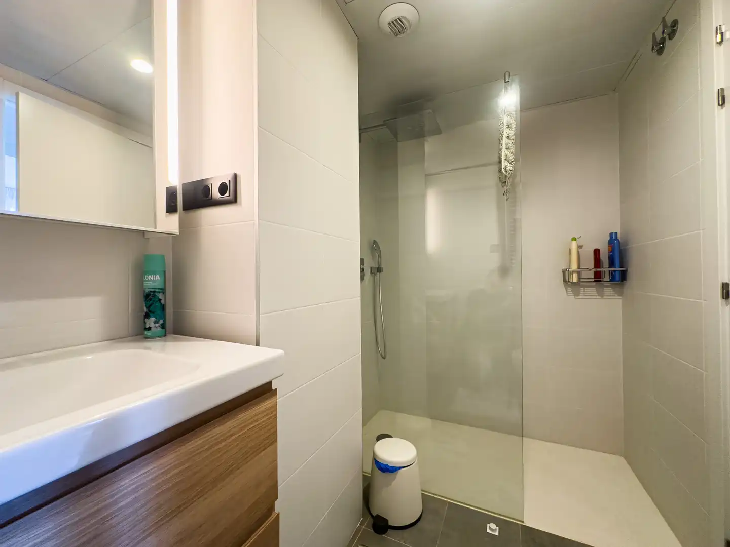 Baño de Ático en venta en Estepona con Calefacción, Terraza y Trastero