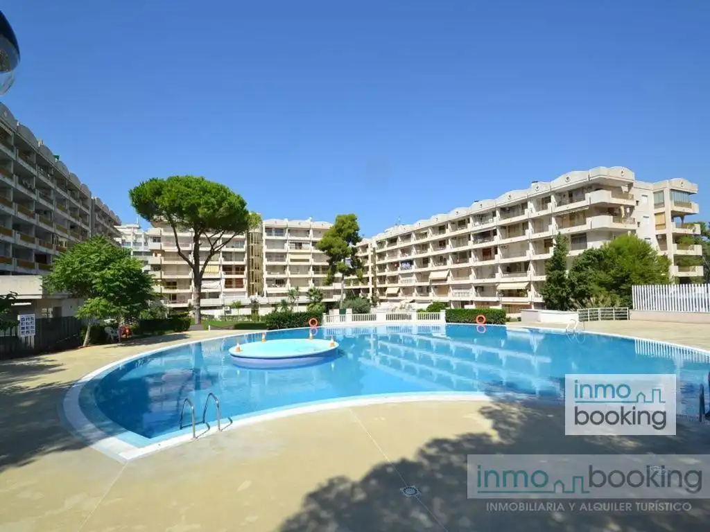 Vista exterior de Apartamento en venta en Salou con Aire acondicionado, Calefacción y Terraza