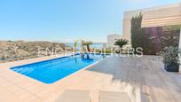 Swimming pool of House or chalet for sale in Alicante / Alacant  with Air Conditioner, Private garden and Parquet flooring