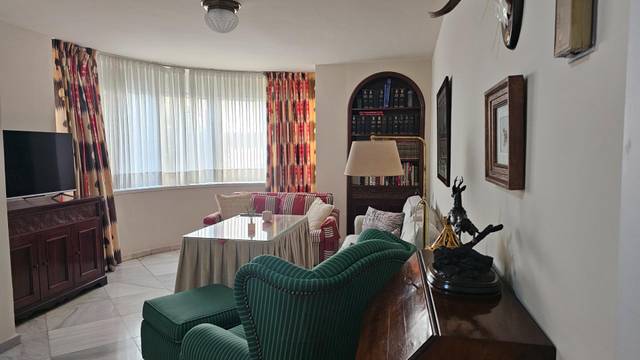 Piso en Venta en Calle Doctor Antonio Cortés Lladó en Parque María Luisa -Giralda Sur