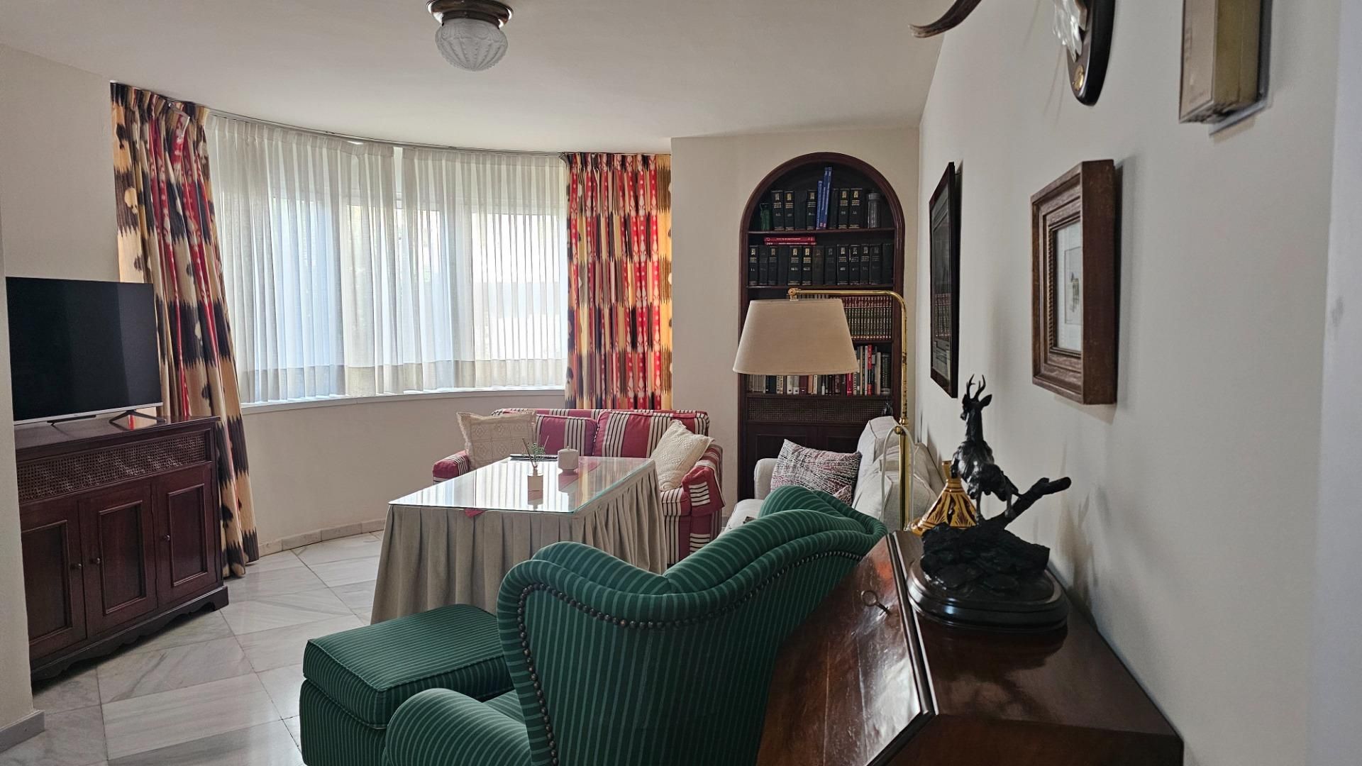 Sala d'estar de Pis en venda en  Sevilla Capital amb Aire condicionat, Calefacció i Terrassa