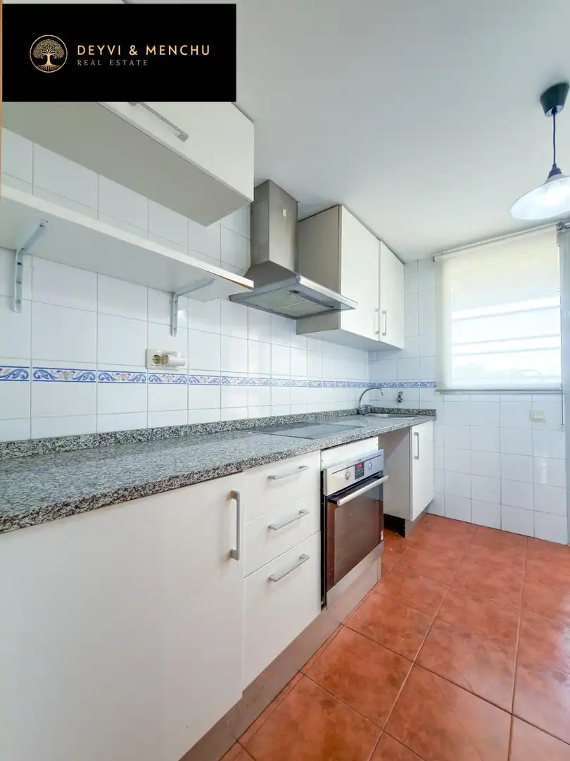 Piso en venta en ALCALDE HENCHE DE PLATA, Sanchinarro