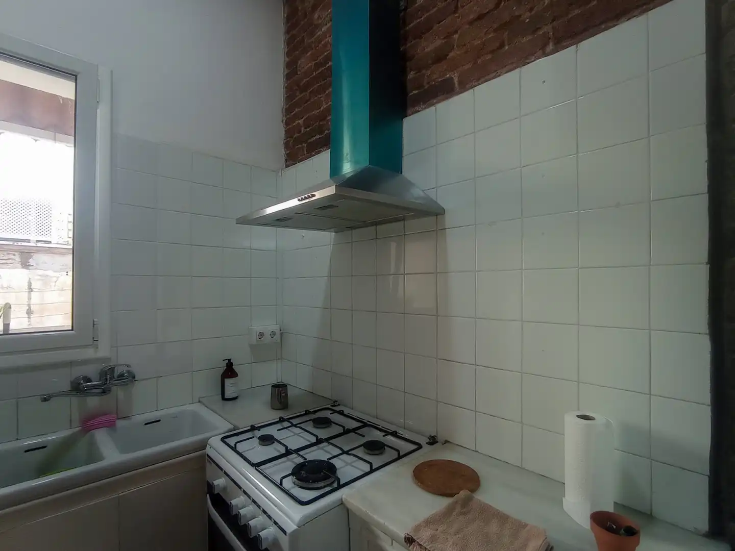 Kitchen of Flat for sale in Barcelona  with Air Conditioner, Balcony and Alarm