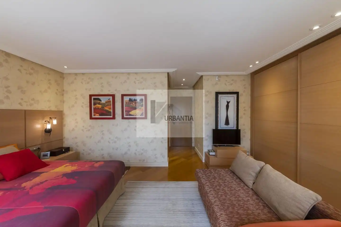 Habitación de Casa o chalet en venta en Cizur con Calefacción, Jardín privado y Parquet