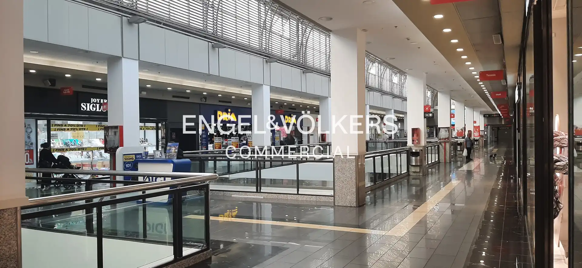 Local comercial de lloguer a Centre - Eixample – Can Llobet