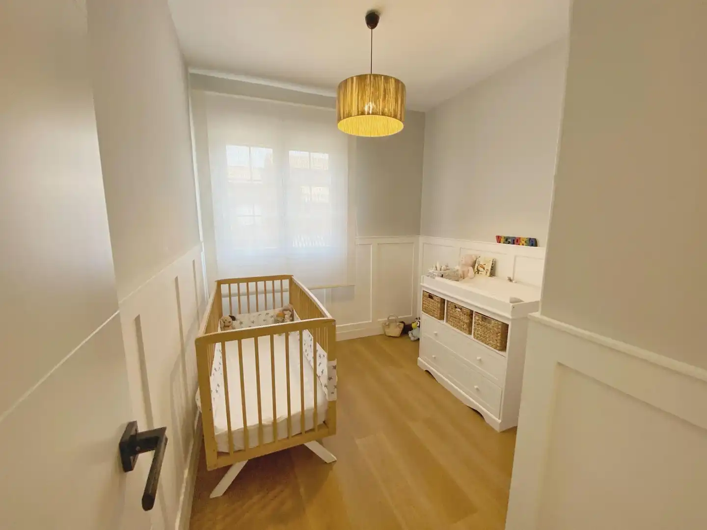 Schlafzimmer von Einfamilien-Reihenhaus zur Miete in Las Rozas de Madrid mit Klimaanlage, Heizung und Privatgarten