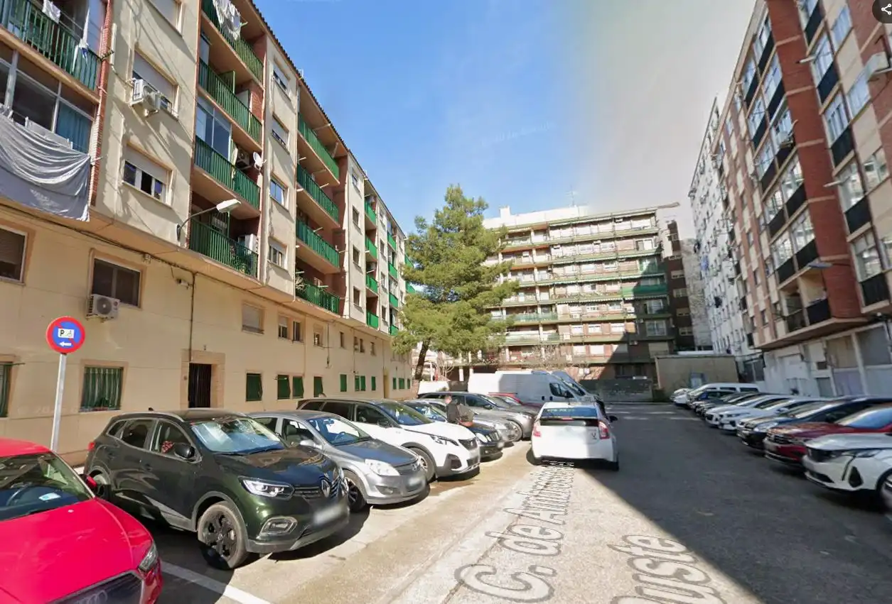 Flat for sale in Calle de Ambrosio del Ruste, imagen 2