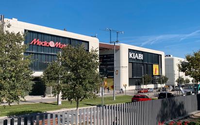 Vista exterior de Àtic en venda en Esplugues de Llobregat amb Aire condicionat, Terrassa i Forn