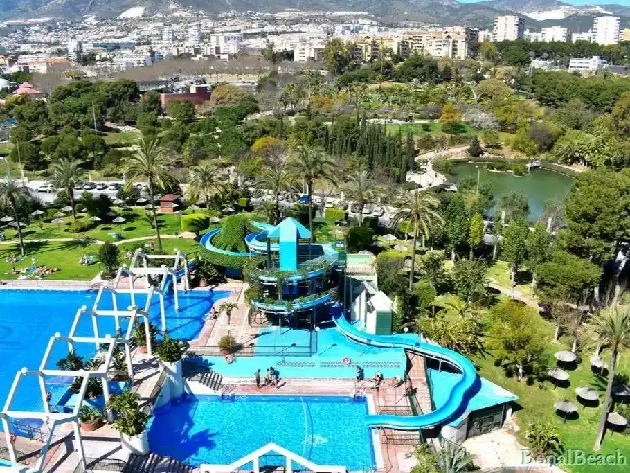 Schwimmbecken von Wohnung zum Verkauf in Benalmádena mit Klimaanlage, Terrasse und Möbliert