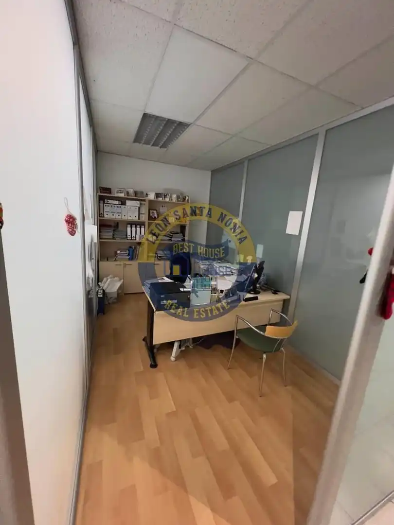 Business premises for sale in San Claudio - La Chantría, imagen 12