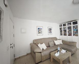 Sala d'estar de Casa adosada en venda en Torremolinos amb Aire condicionat, Calefacció i Terrassa
