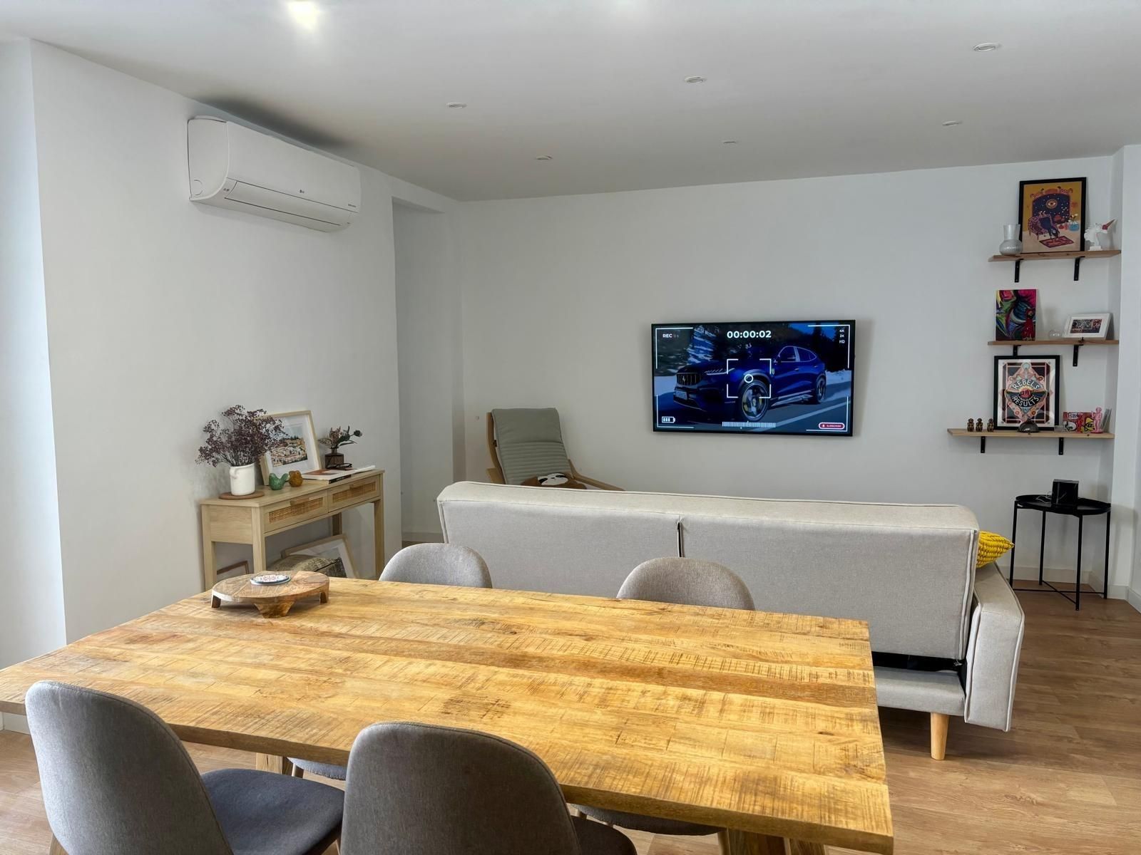 Sala d'estar de Casa o xalet en venda en Torrent amb Aire condicionat i Terrassa