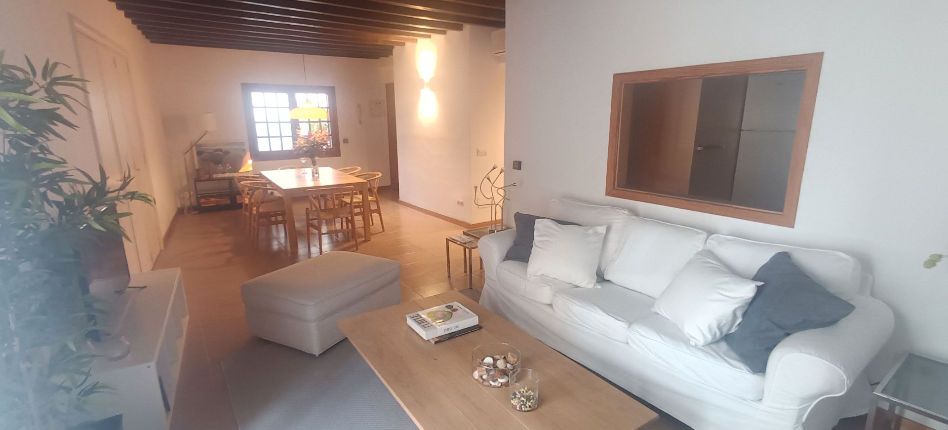 Sala de estar de Apartamento de alquiler en  Palma de Mallorca con Aire acondicionado, Calefacción y Parquet