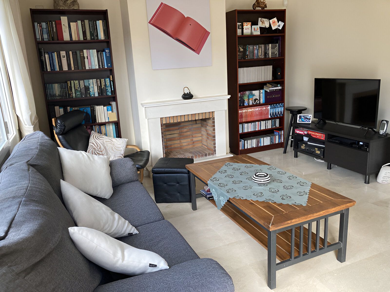 Sala d'estar de Casa adosada en venda en Mijas amb Aire condicionat, Terrassa i Piscina