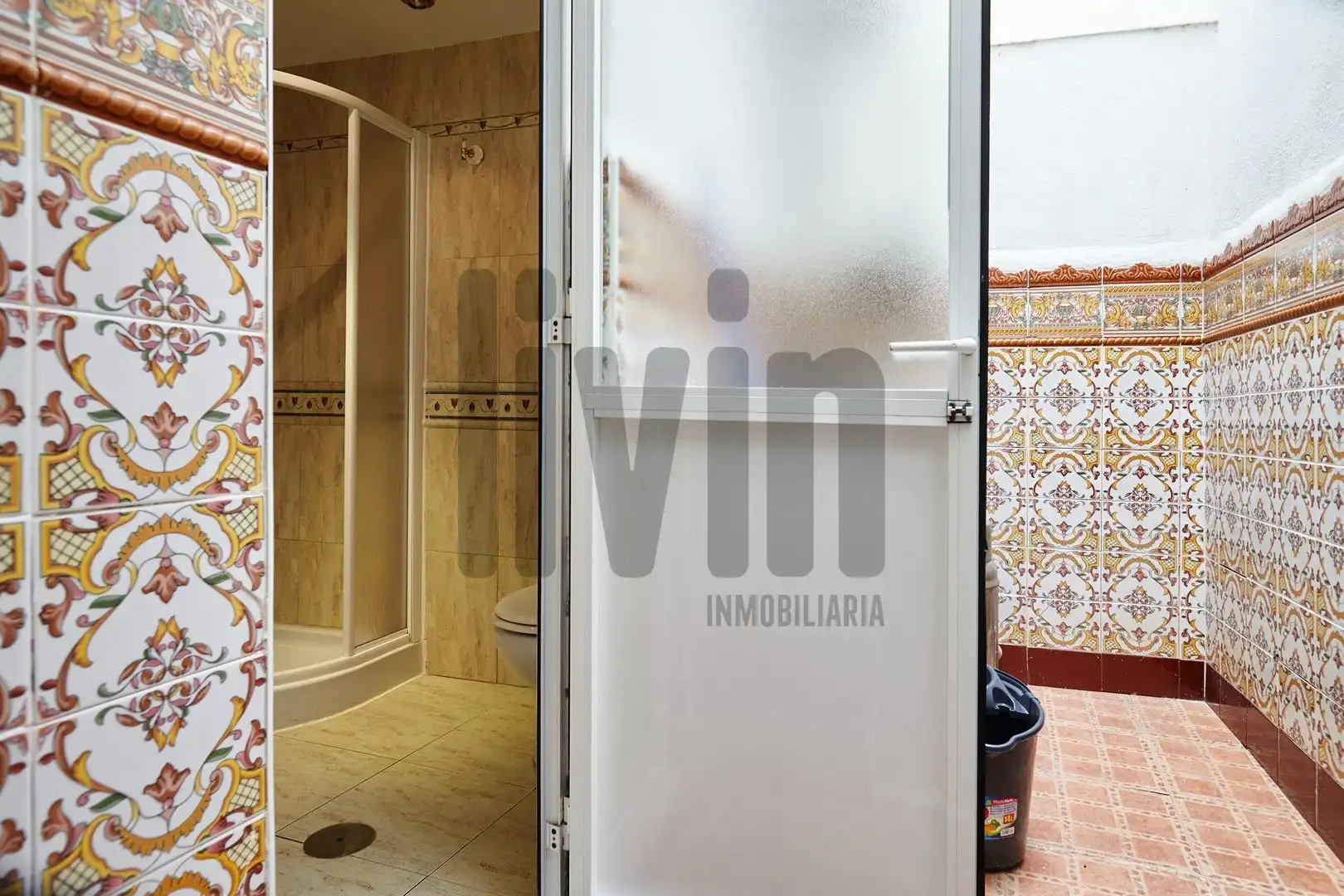 Bany de Casa o xalet en venda en Jaén amb Aire condicionat, Calefacció i Terrassa