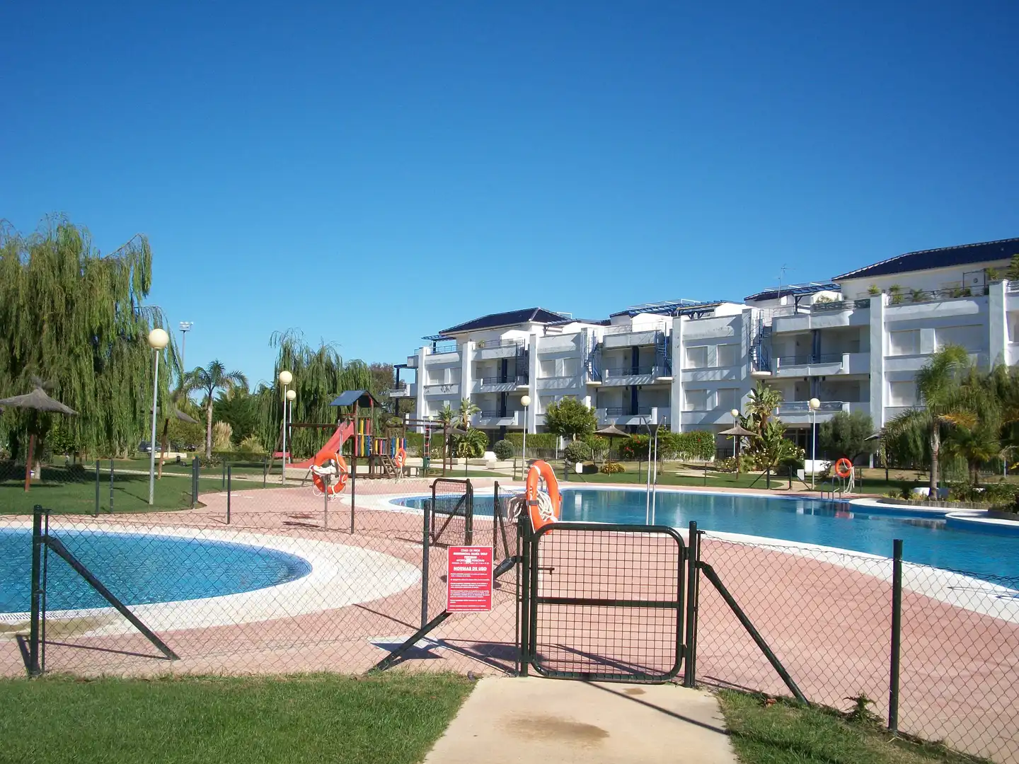 Apartment with pool to rent in Avenida Reina Sofía 37, imagen 2