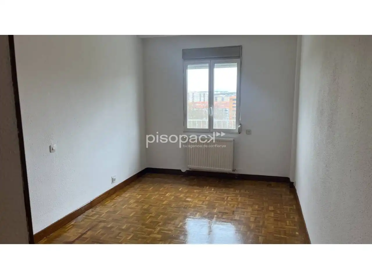 Bedroom of Flat for sale in  Pamplona / Iruña  with Heating, Parquet flooring and Alarm