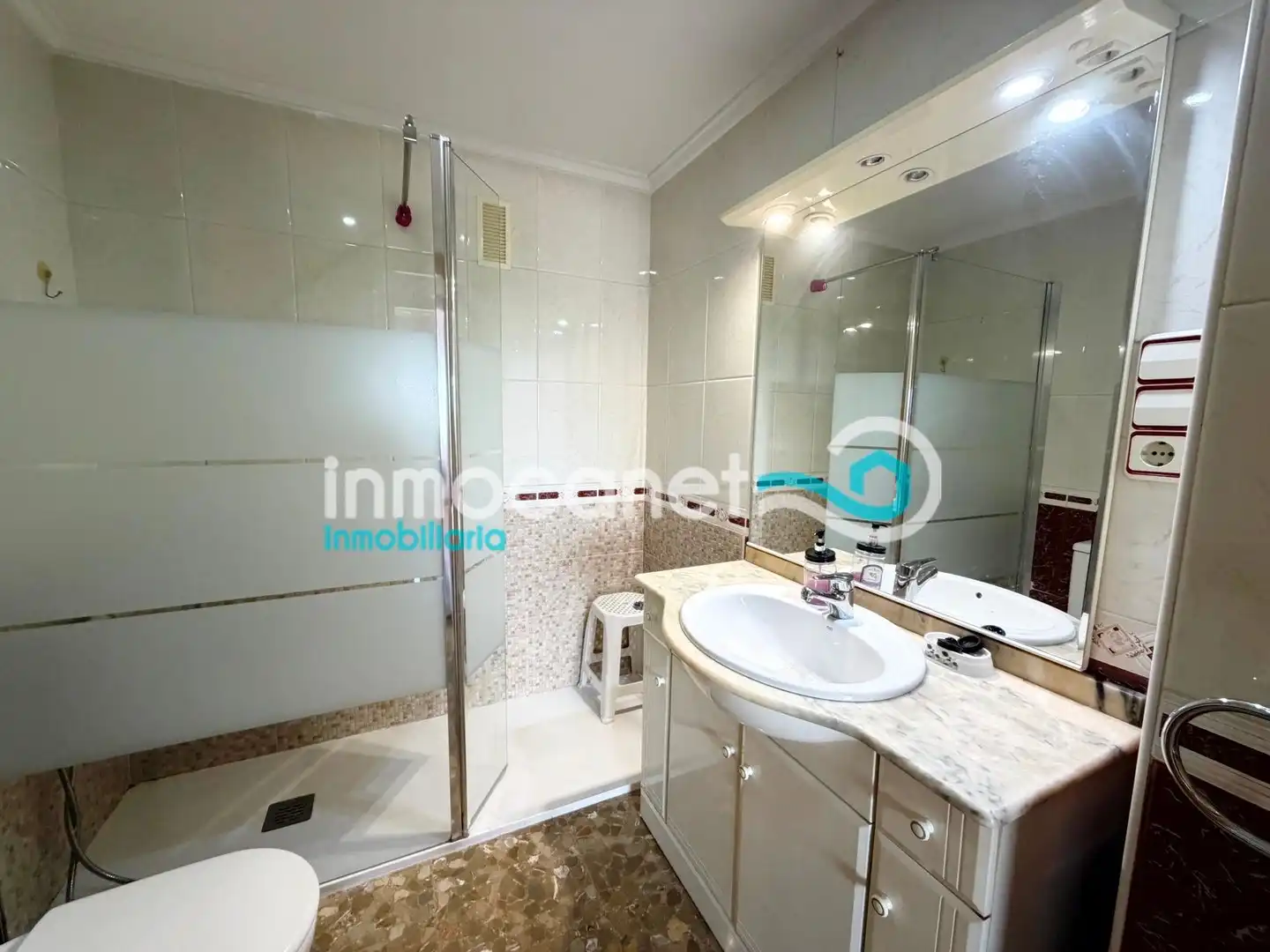 Baño de Apartamento en venta en Oliva con Balcón