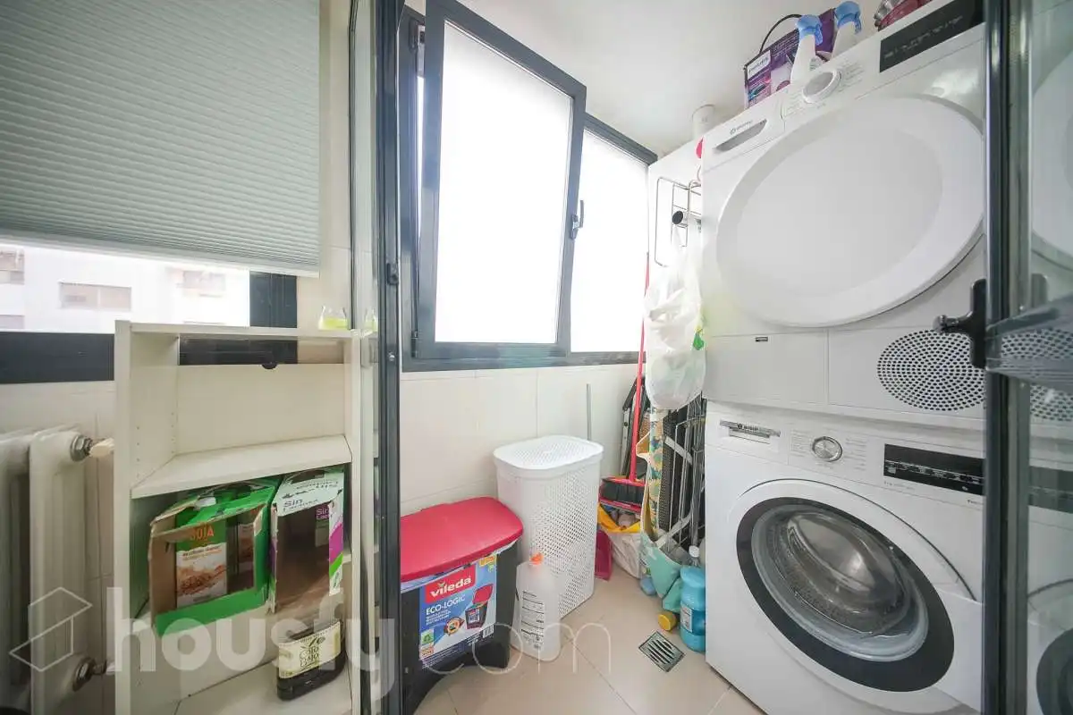 Baño de Piso en venta en Madrid con Aire acondicionado, Calefacción y Trastero