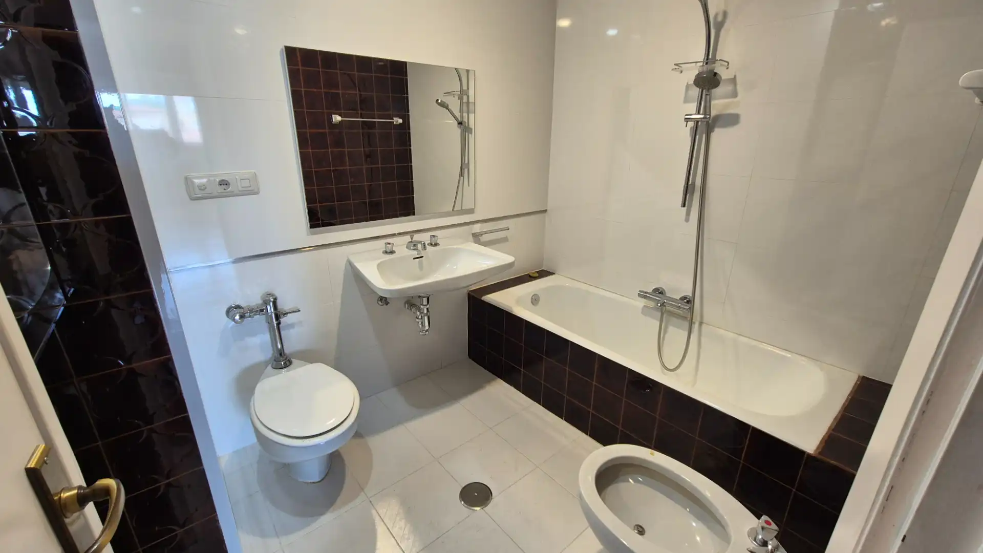 Baño de Piso en venta en Palencia con Calefacción, Terraza y Trastero