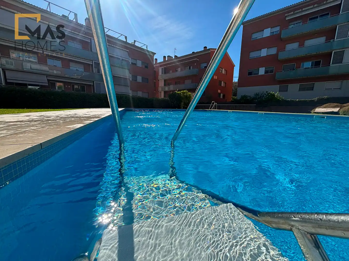 Piscina de Pis en venda en Rubí amb Aire condicionat, Calefacció i Balcó
