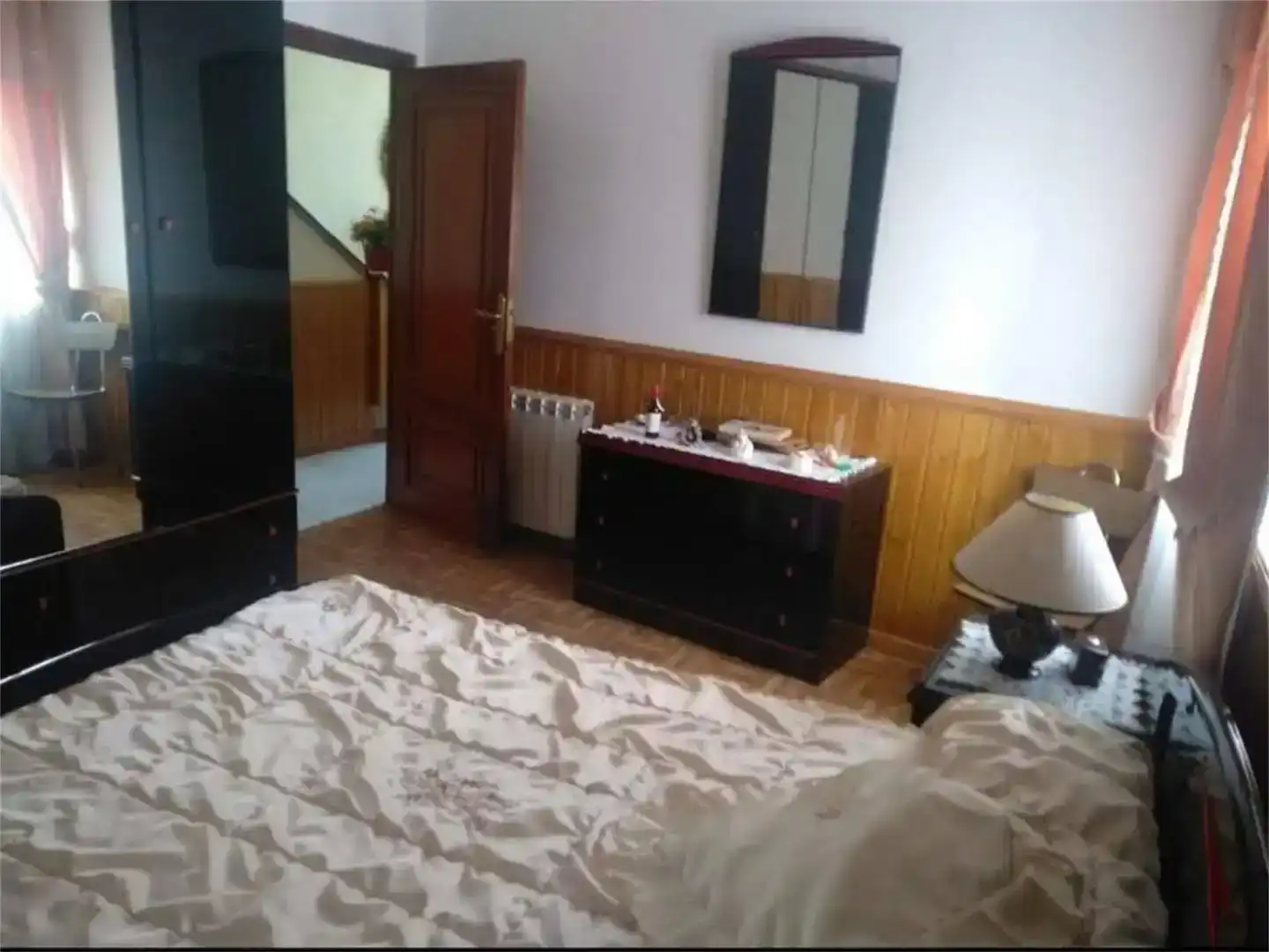 Dormitori de Casa adosada en venda en Fuente Encalada amb Moblat