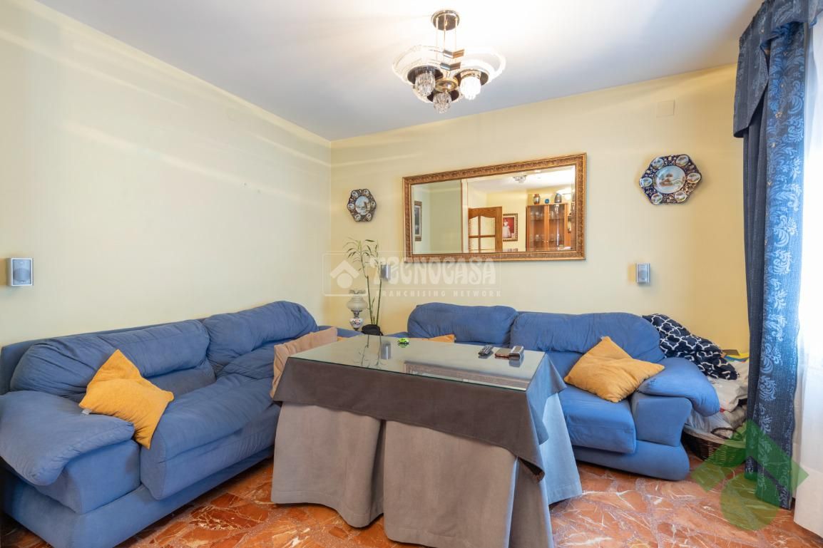 Sala de estar de Casa adosada en venta en Alfacar con Calefacción, Jardín privado y Terraza