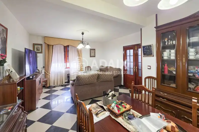 Bedroom of Houses for sale in Úbeda  with Air Conditioner, Heating and Terrace